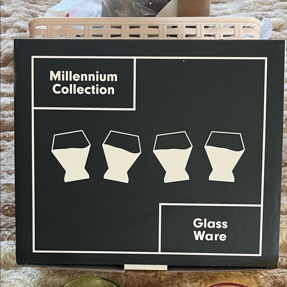Glassware Set - Multicolor - Picture 2 of 7